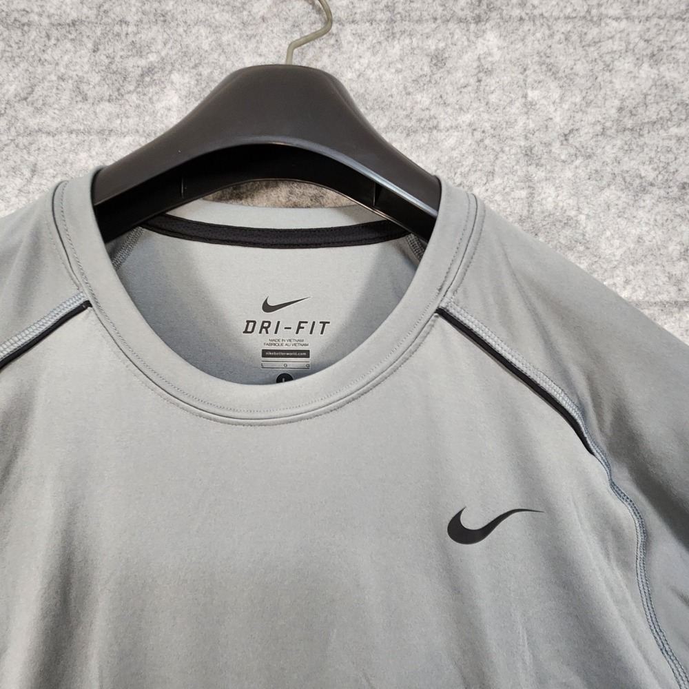 Nike Sweatshirt Mens Size L Gray Dry Fit Short Sleeve - Picture 3 of 8